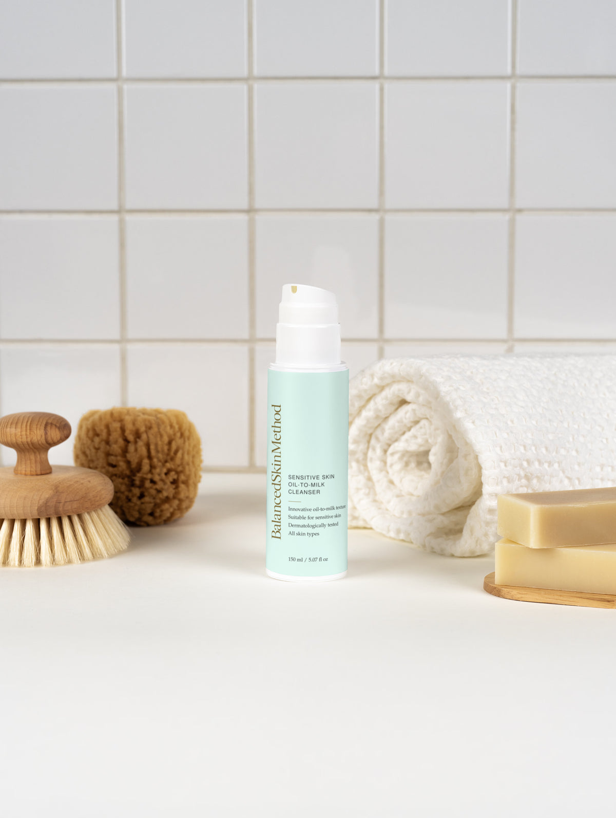 BSM Sensitive Skin Oil-To-Milk Cleanser 150 ml
