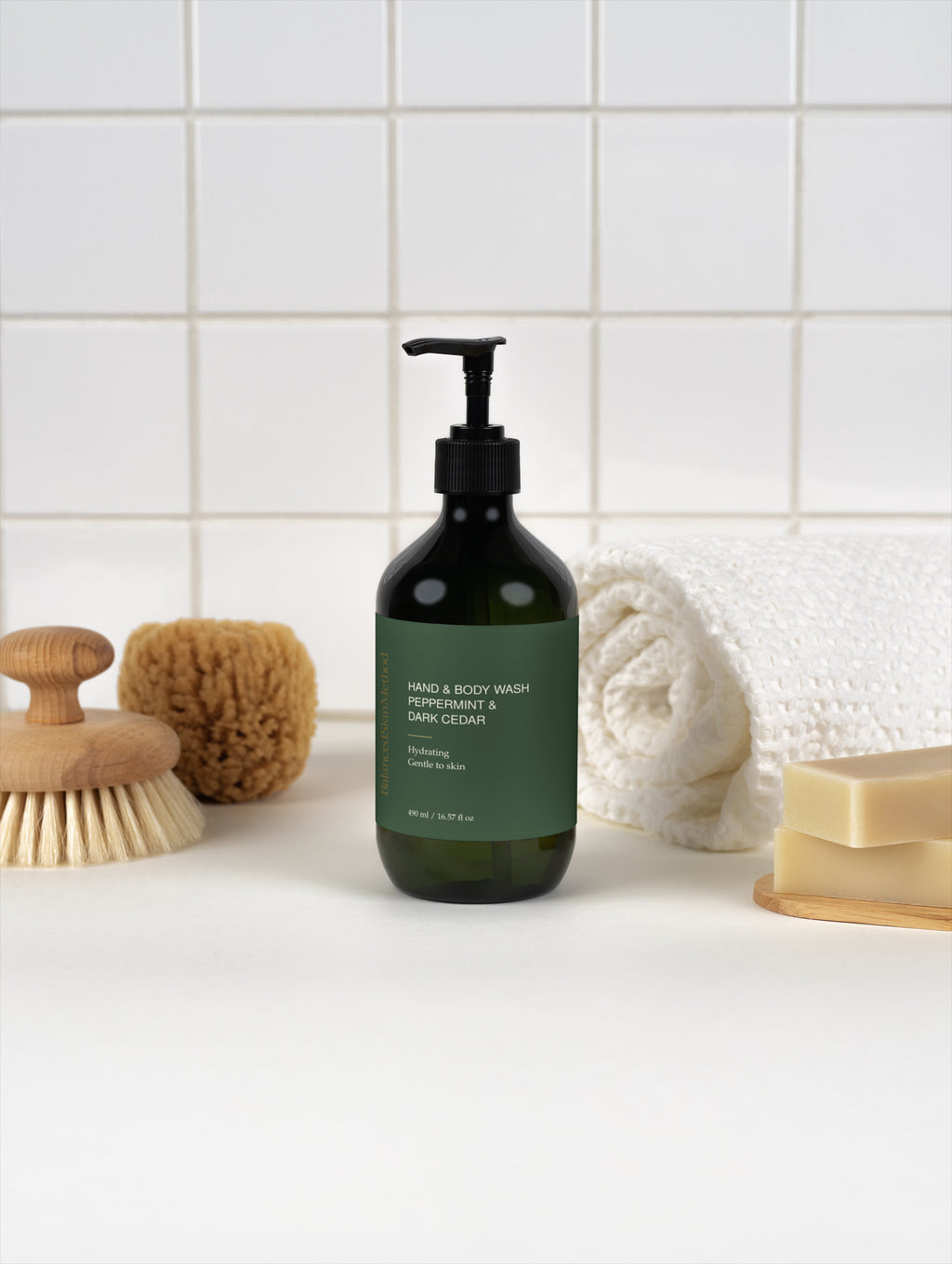 BSM Hand & Body Wash, Peppermint & Dark Cedar 490 ml